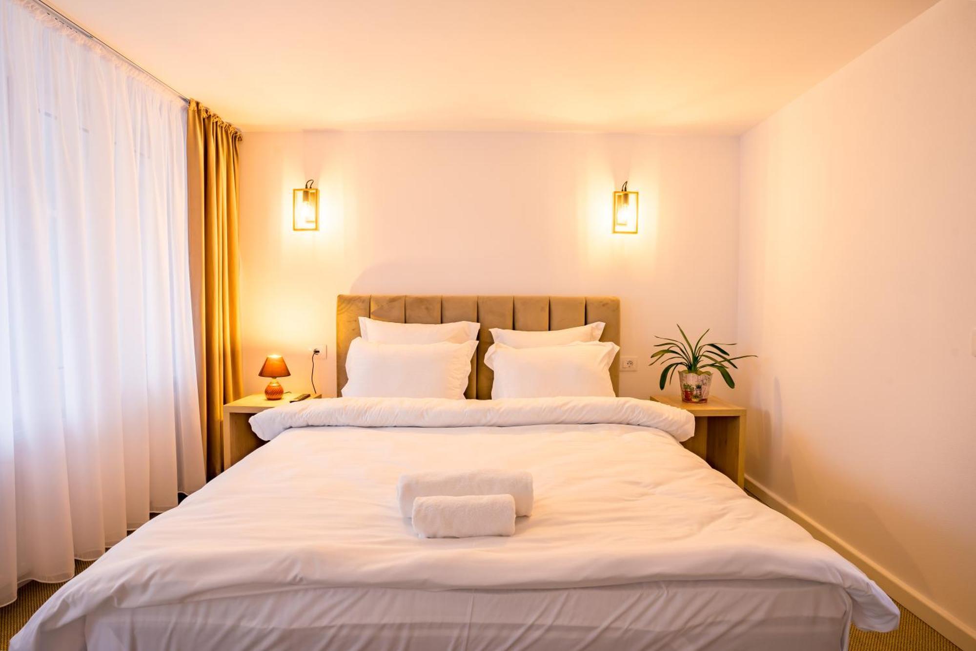 Casa Zuz Voronet Hotel Gura Humorului Buitenkant foto