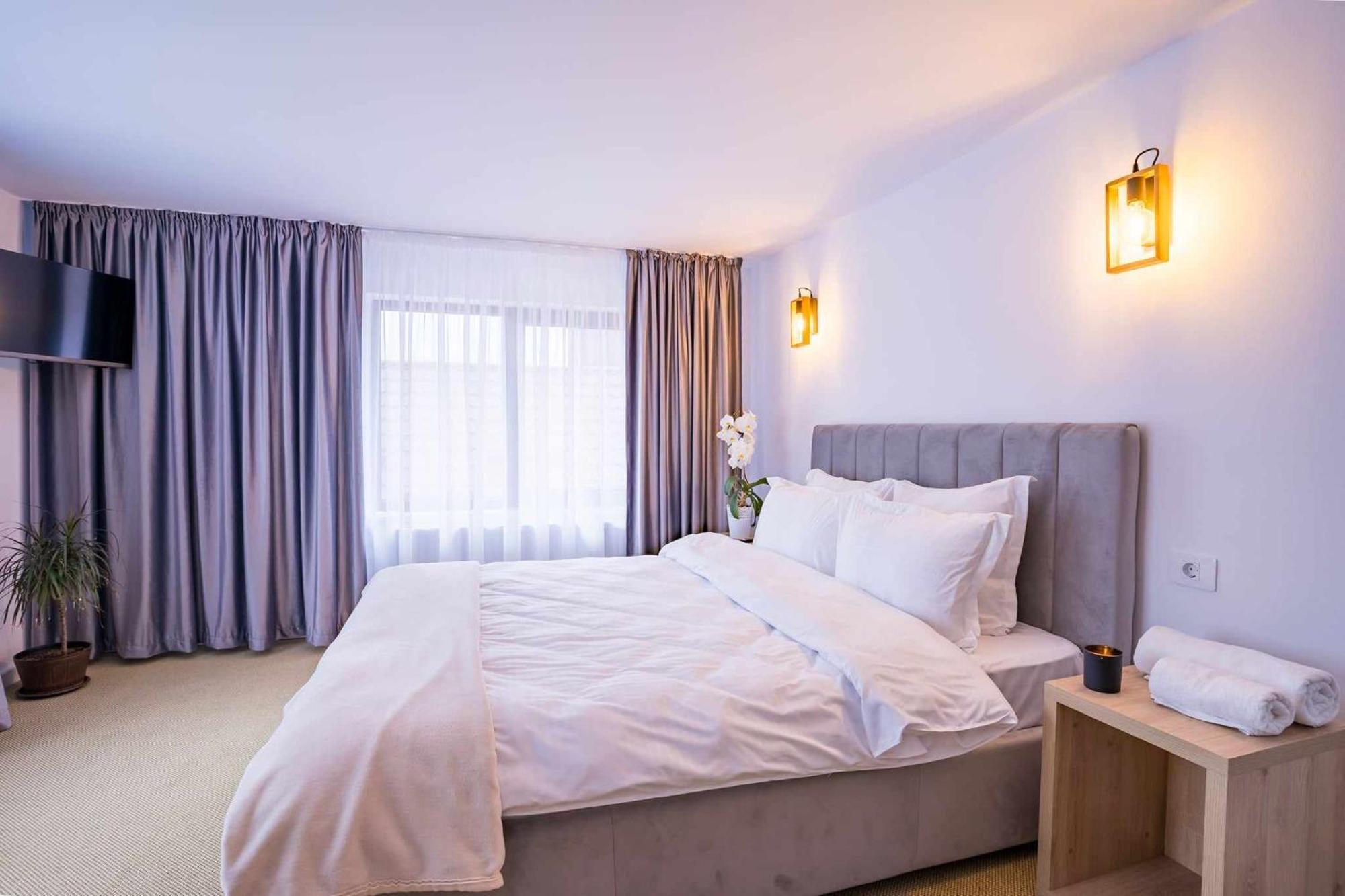 Casa Zuz Voronet Hotel Gura Humorului Buitenkant foto